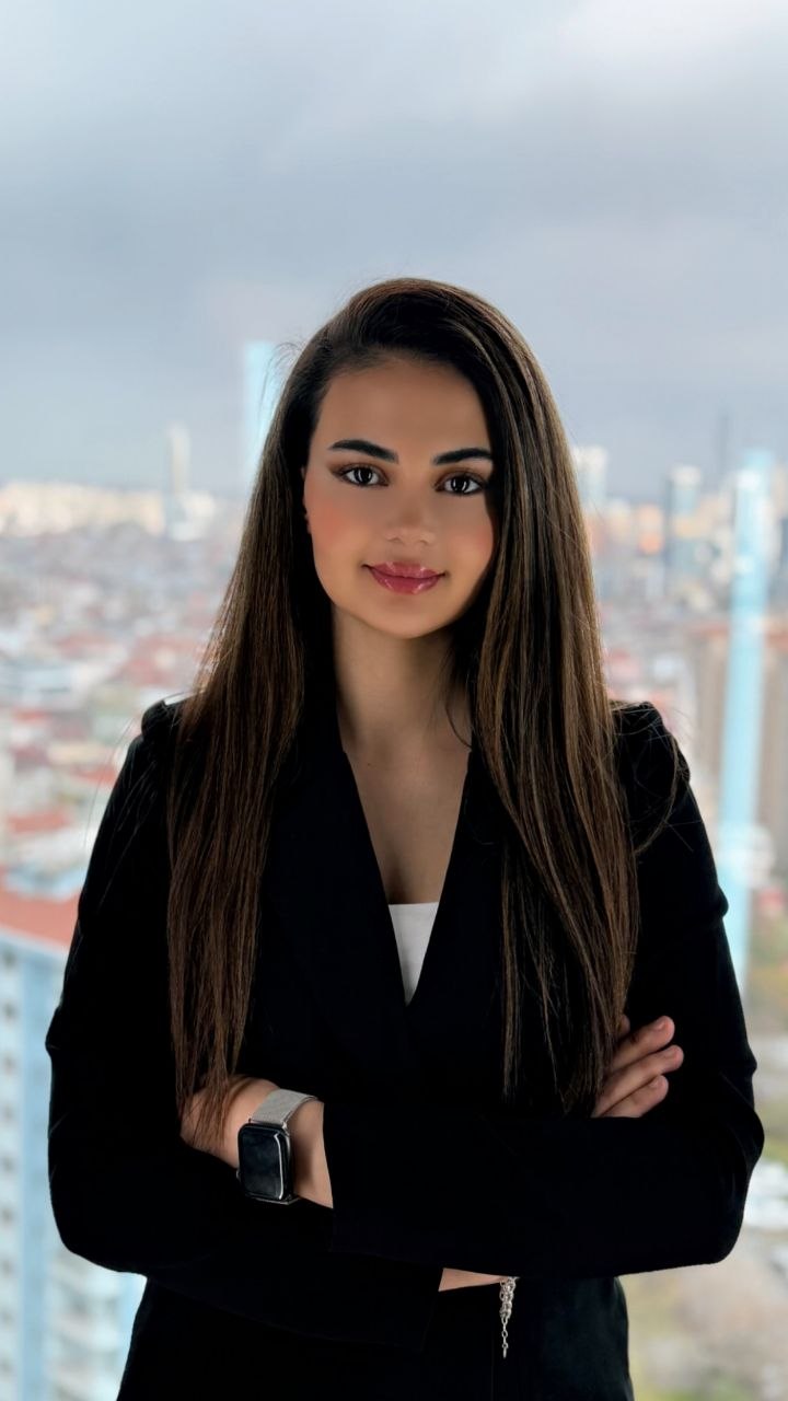Mobina Khodabandelou